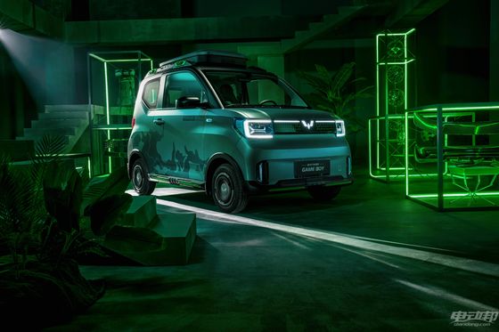 Wuling Hongguang GAMEBOY Mini Car Ev 200-300KM 3 portes 4 sièges