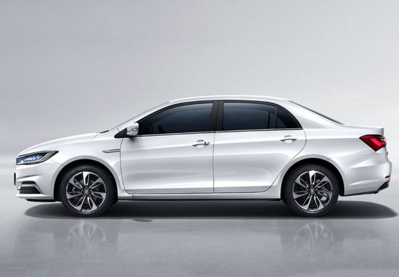 4 portes 5 pose le tour confortable de Byd Qin Ev 400-450KM de voitures de BYD EV