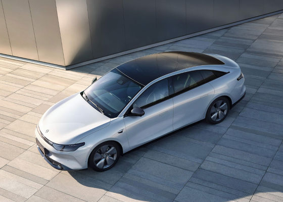 Le saut C01 circule en voiture la voiture électrique 525-717KM que 4 portes 5 pose la charge 0.67H rapide