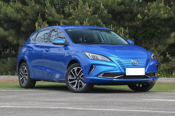 405KM Changan Eado ET cabine confortable de voiture compacte électrique pure de berline