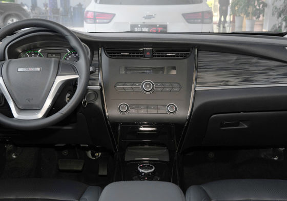 Portes d'Auchan Kochan MPV 5 de voiture électrique de 400KM Changan 7 sièges