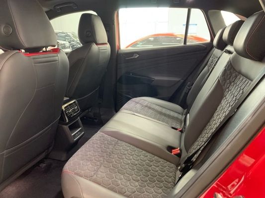 ID4 X 2023 voitures de VW EV 425-607KM SUV à grande vitesse 5 portes 5 sièges
