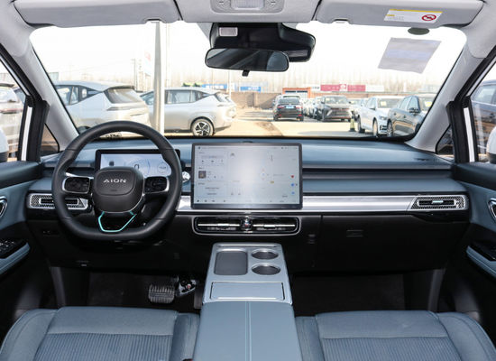 5 portes 5 pose la voiture électrique d'AION AION Y plus le contrat Suv 510-610KM