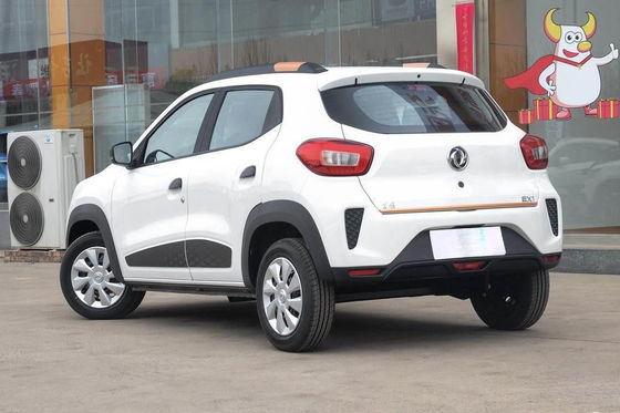 5 portes 4 pose le véhicule électrique 330KM Dongfeng Fengshen Ex1 de moteur de Dongfeng