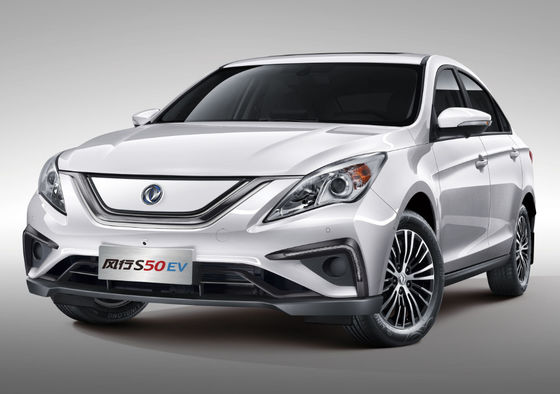 Portes du contrat 4 du véhicule électrique 415KM de moteur de Fengxing S50 Dongfeng 5 sièges