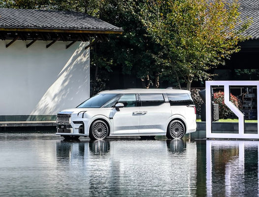 5 terme électrique de la voiture 702-822KM de Geely Zeekr Ev 009 Zeekr de sièges des portes 6 long
