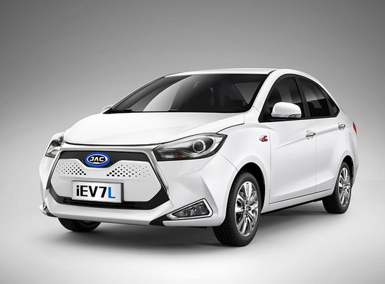 4 des portes 5 de sièges petite Ev voiture de JAC Electric Car 320KM JAC IEV7L