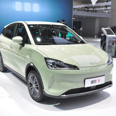 La voiture électrique Suv de 301-401KM Hozon 5 portes 5 pose la haute performance de LFP