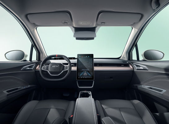 La voiture électrique Suv de 301-401KM Hozon 5 portes 5 pose la haute performance de LFP