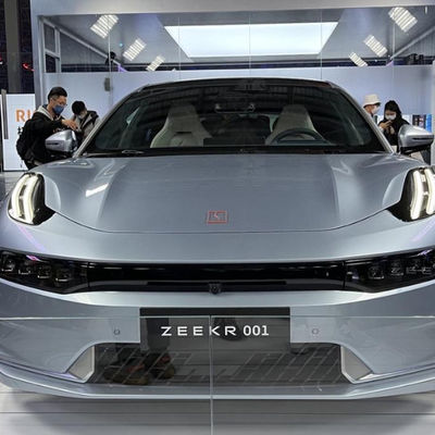 5 portes 5 pose terme électrique 546-1032KM de Zeekr 001 Ev de voiture de Geely le long