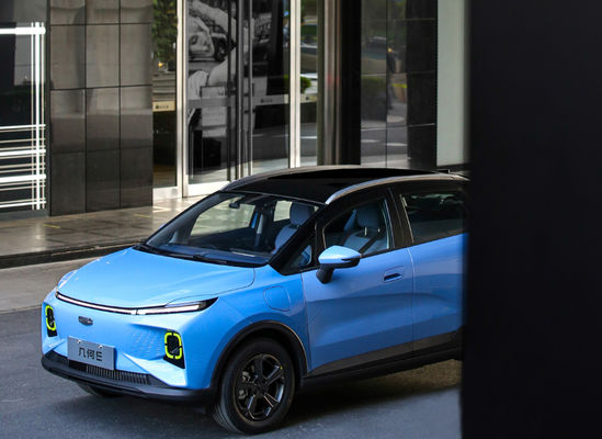 Petites SUV EV voitures de la géométrie E 320-410KM Suv électrique de luxe 60kw