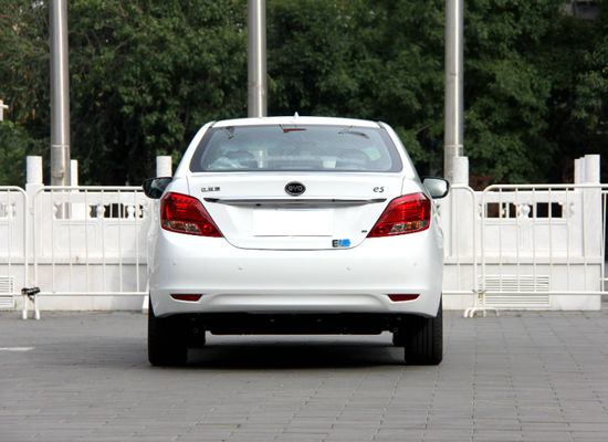 Portes de la haute performance 4 des voitures BYD E5 EV de 305KM 400KM BYD EV 5 sièges