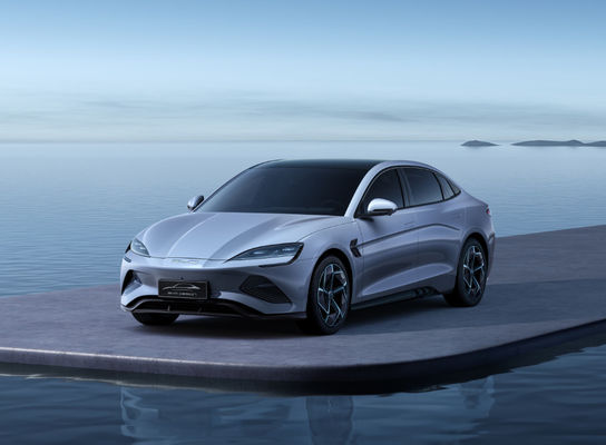 Voiture électrique 550-700KM de taille moyenne de berline de joint de Byd 5 portes 5 sièges